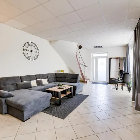 Liptov Nest 89 *
